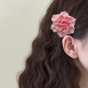 Crocheted flower hairpin 8